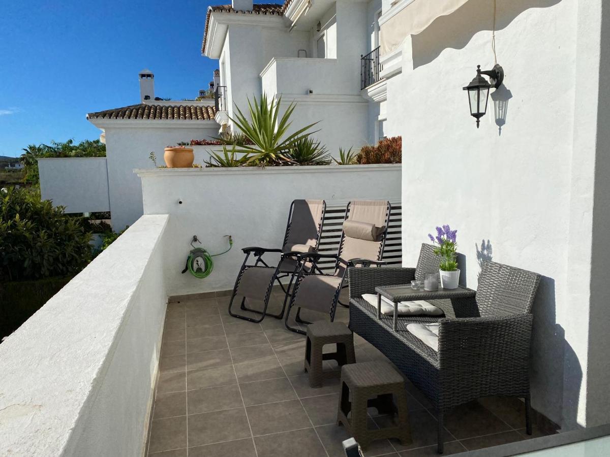 Bahia De Casares Lejlighed Estepona Eksteriør billede