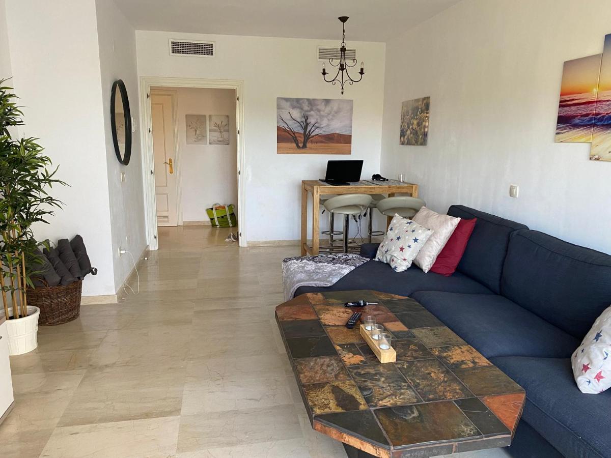 Bahia De Casares Lejlighed Estepona Eksteriør billede