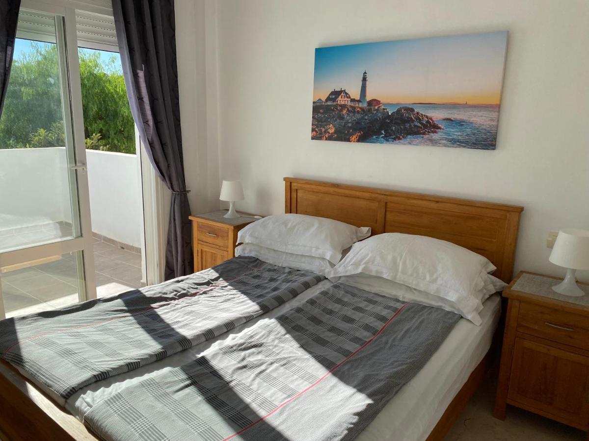 Bahia De Casares Lejlighed Estepona Eksteriør billede