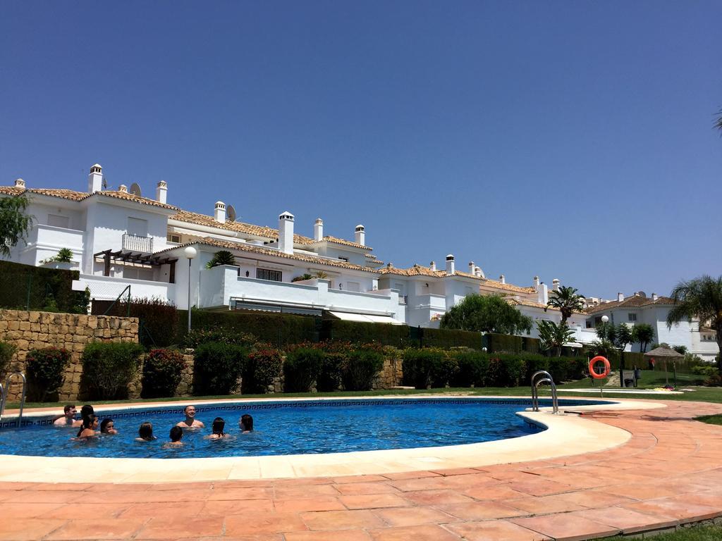 Bahia De Casares Lejlighed Estepona Eksteriør billede